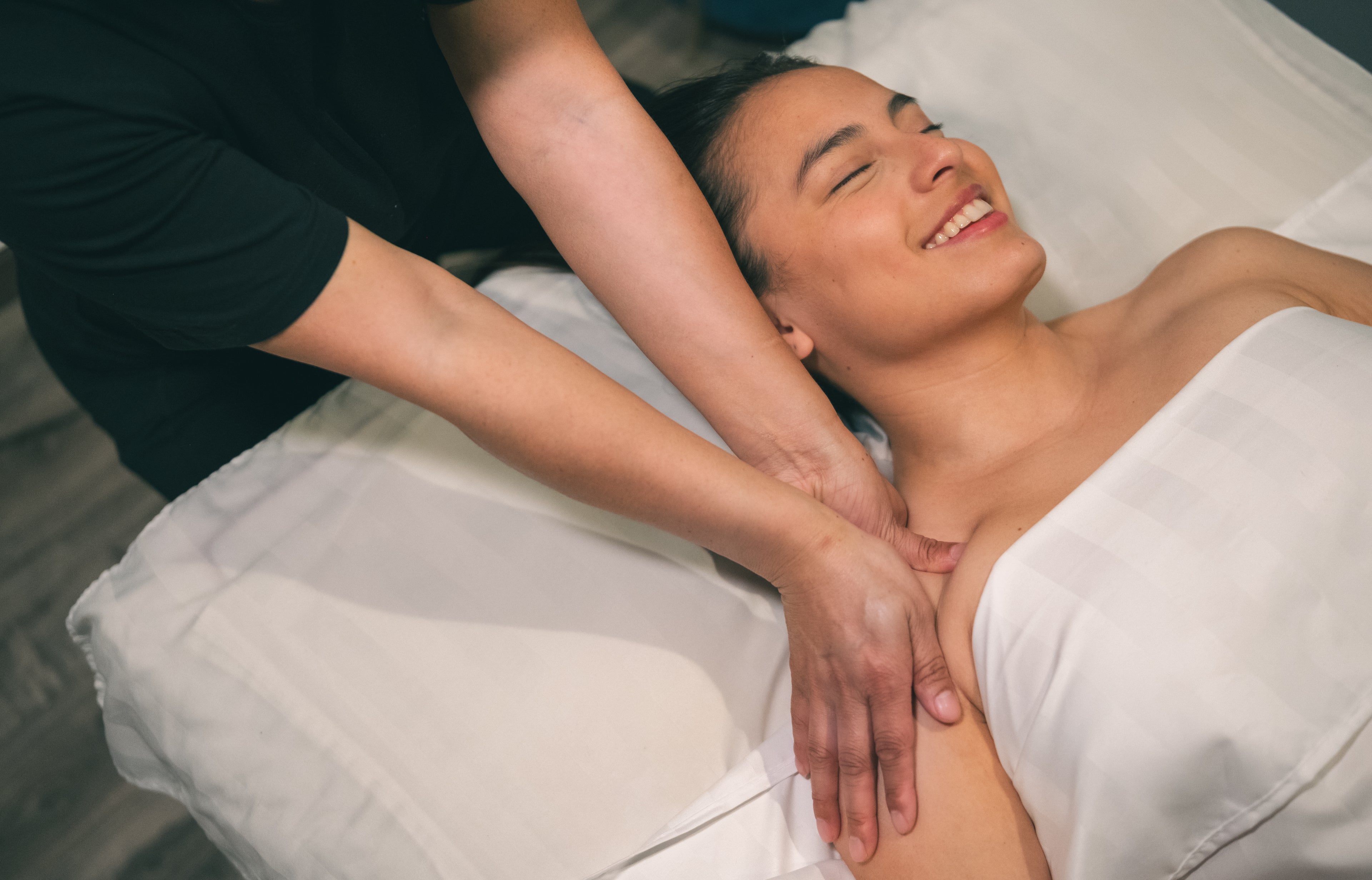 massage 8 service